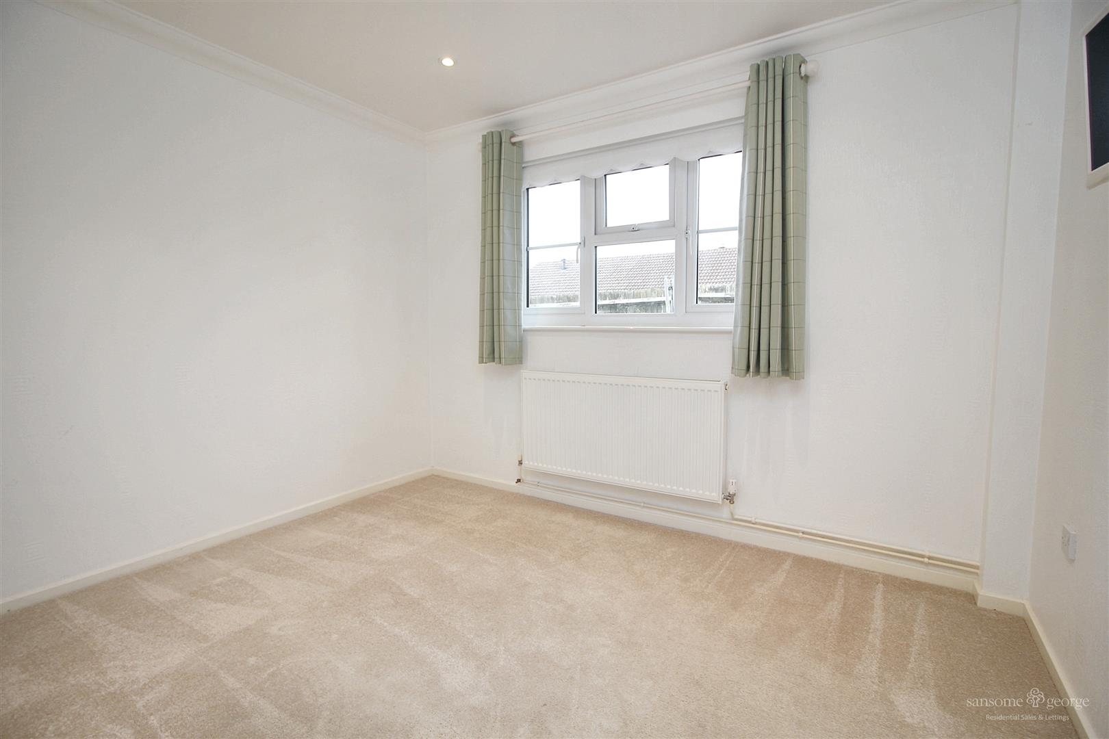 Condor Close, Tilehurst, Reading